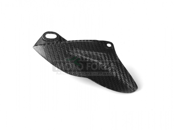 Vodící ploutev řetězu Aprilia RSV 4 2009-2020 / Tuono V4 2011-2020 - carbon - twill - lesklý