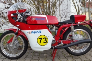 Benelli 350,500cc (250cc) - Kapotáž - SET s plexi, GFK