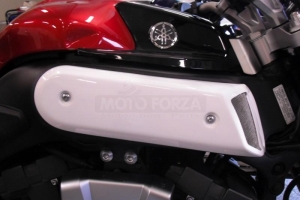 ukázka krytu vč. držáků na motocyklu Yamaha MT 01 2003-2009
